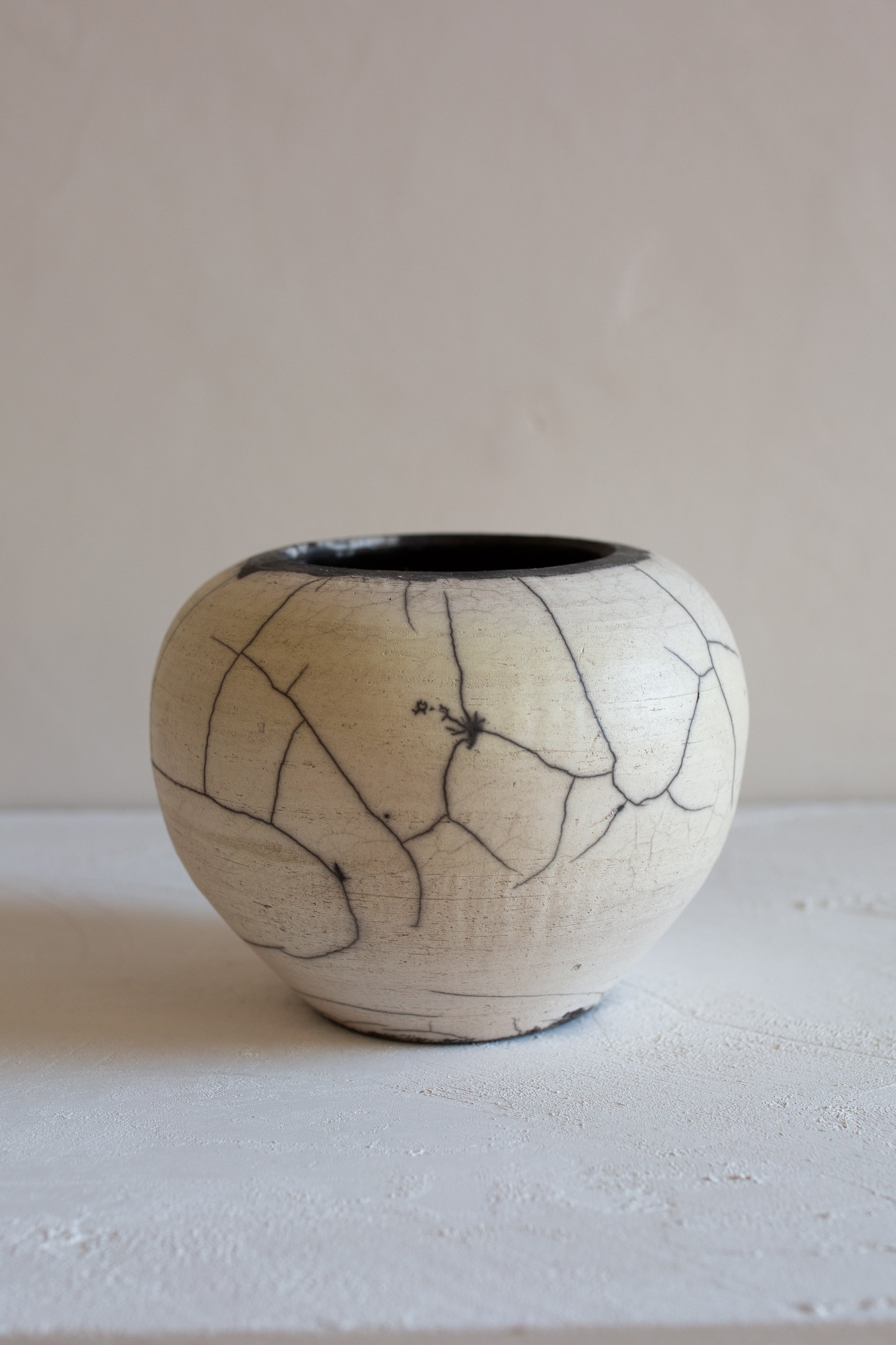 RAKU | RAW ROUND VASE - 1