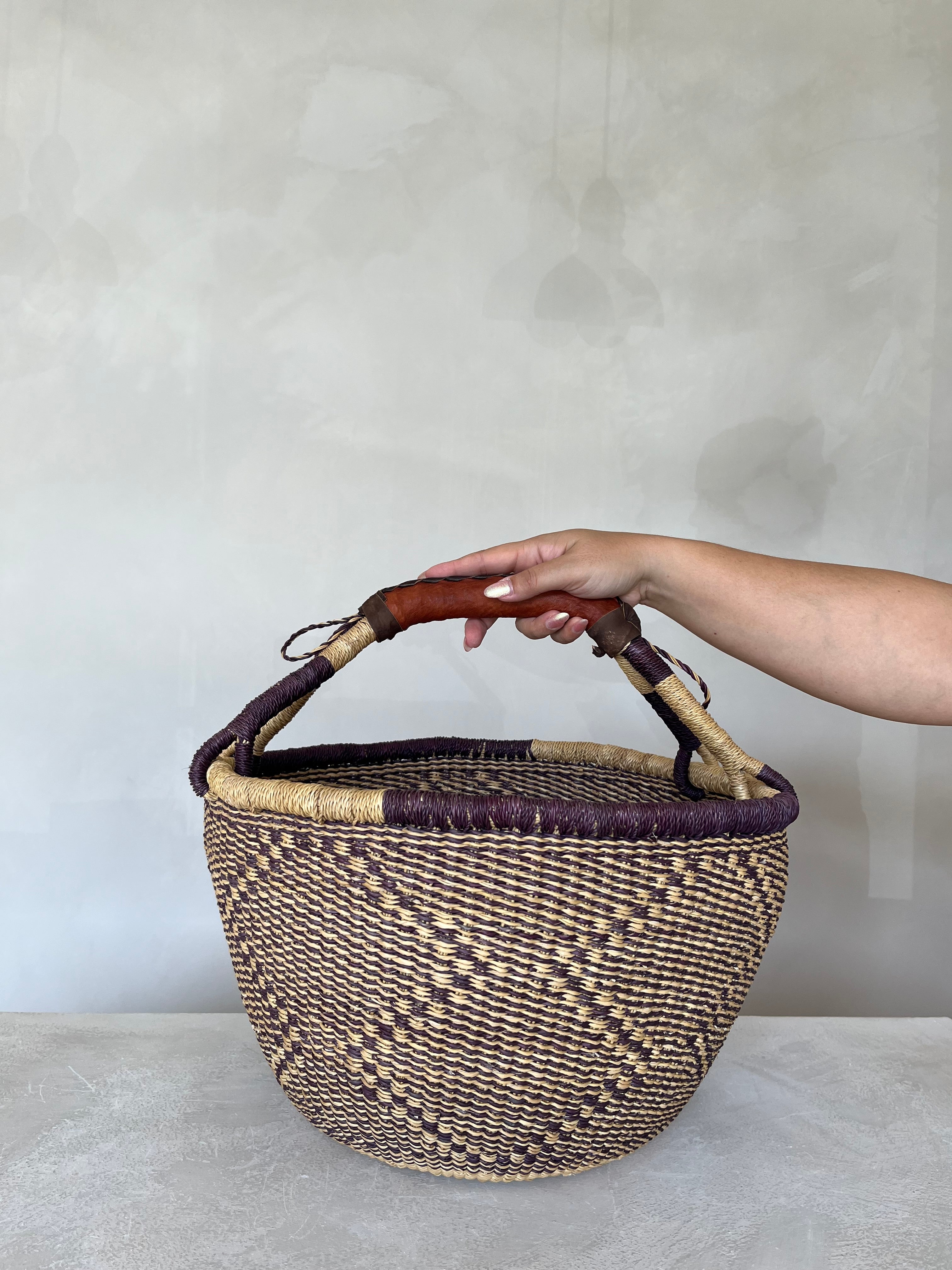 Round Elephant Grass Basket