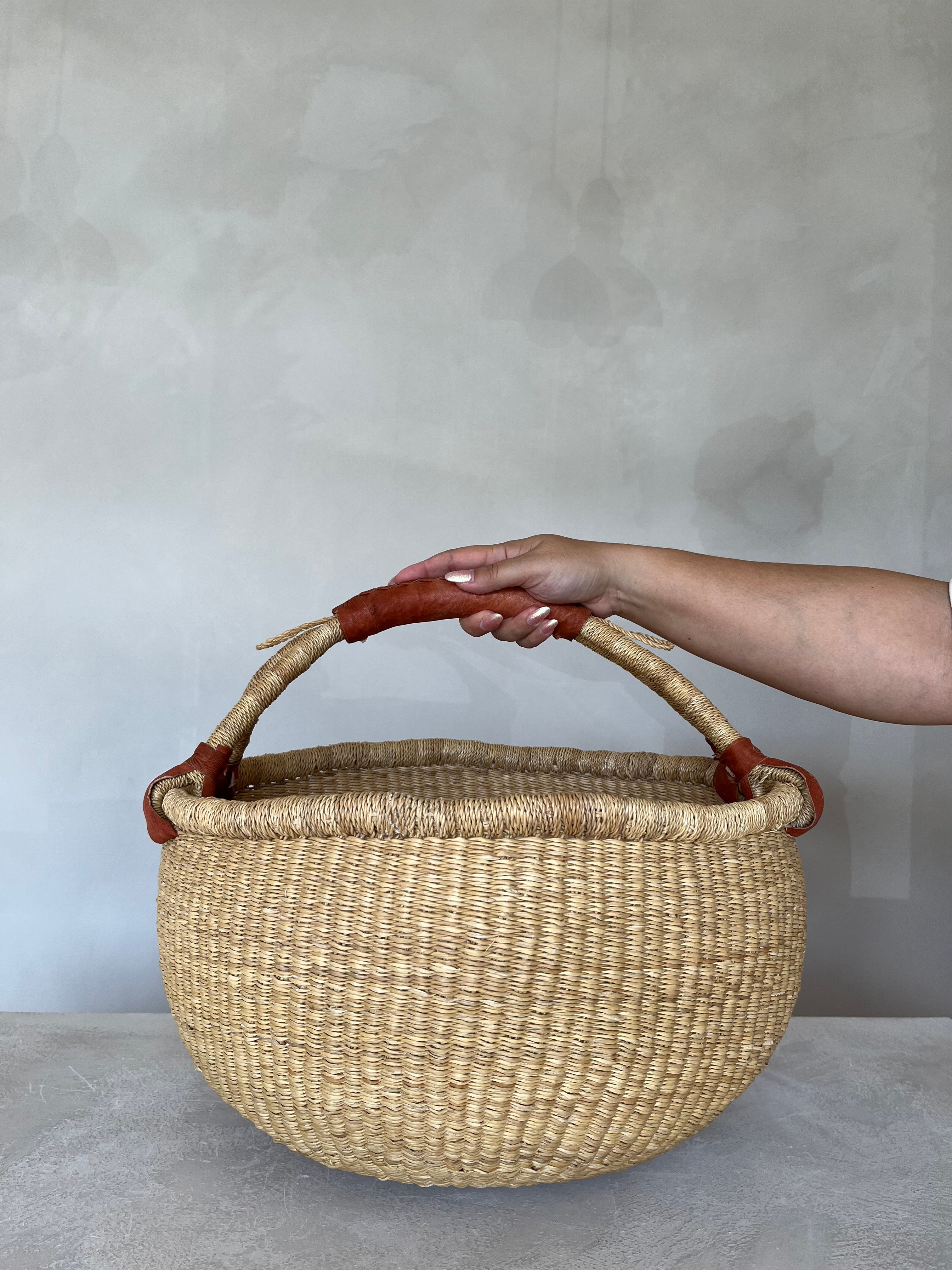 Round Elephant Grass Basket