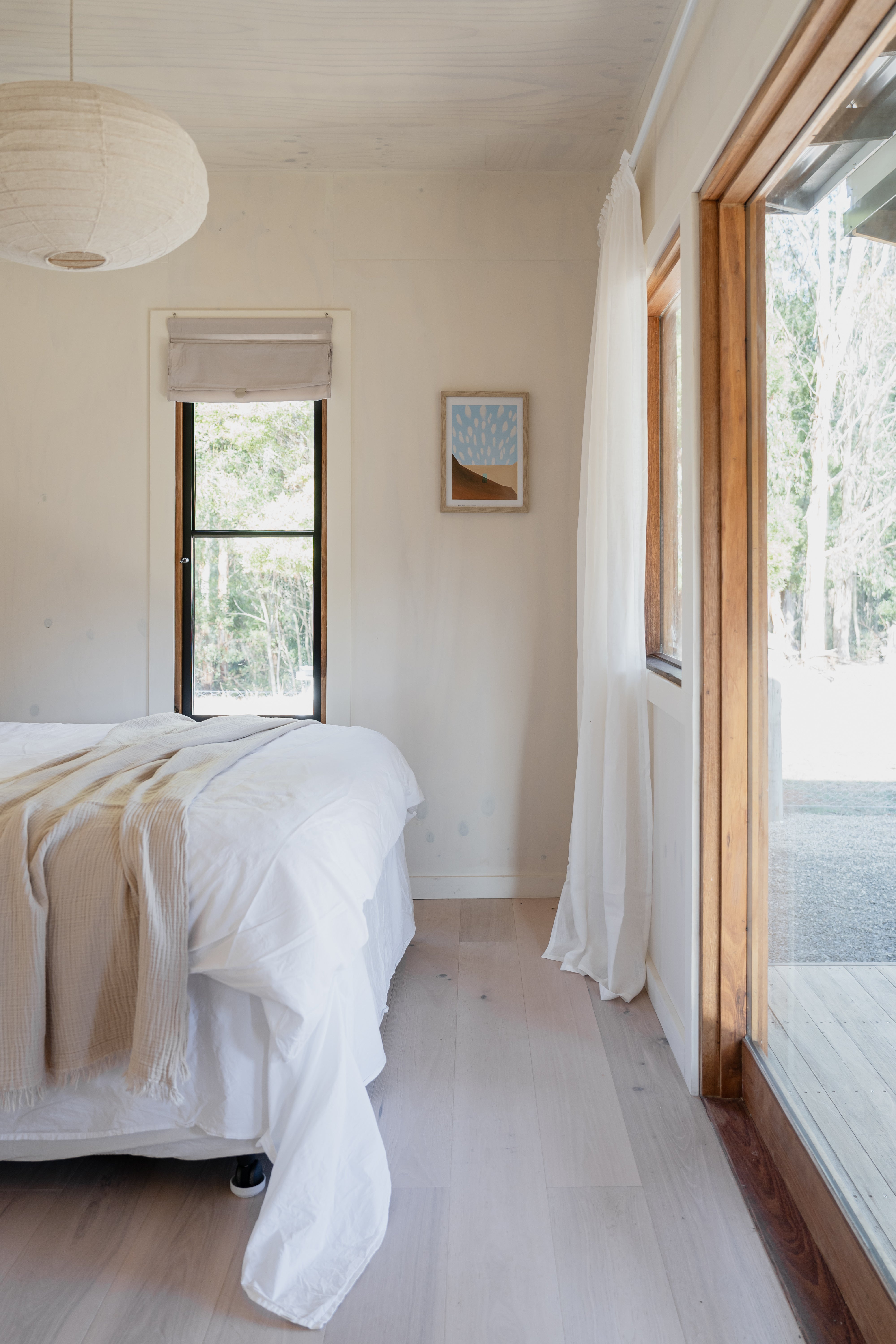 CLOUD LINEN OVAL PENDANT IN IVORY | Imprint House