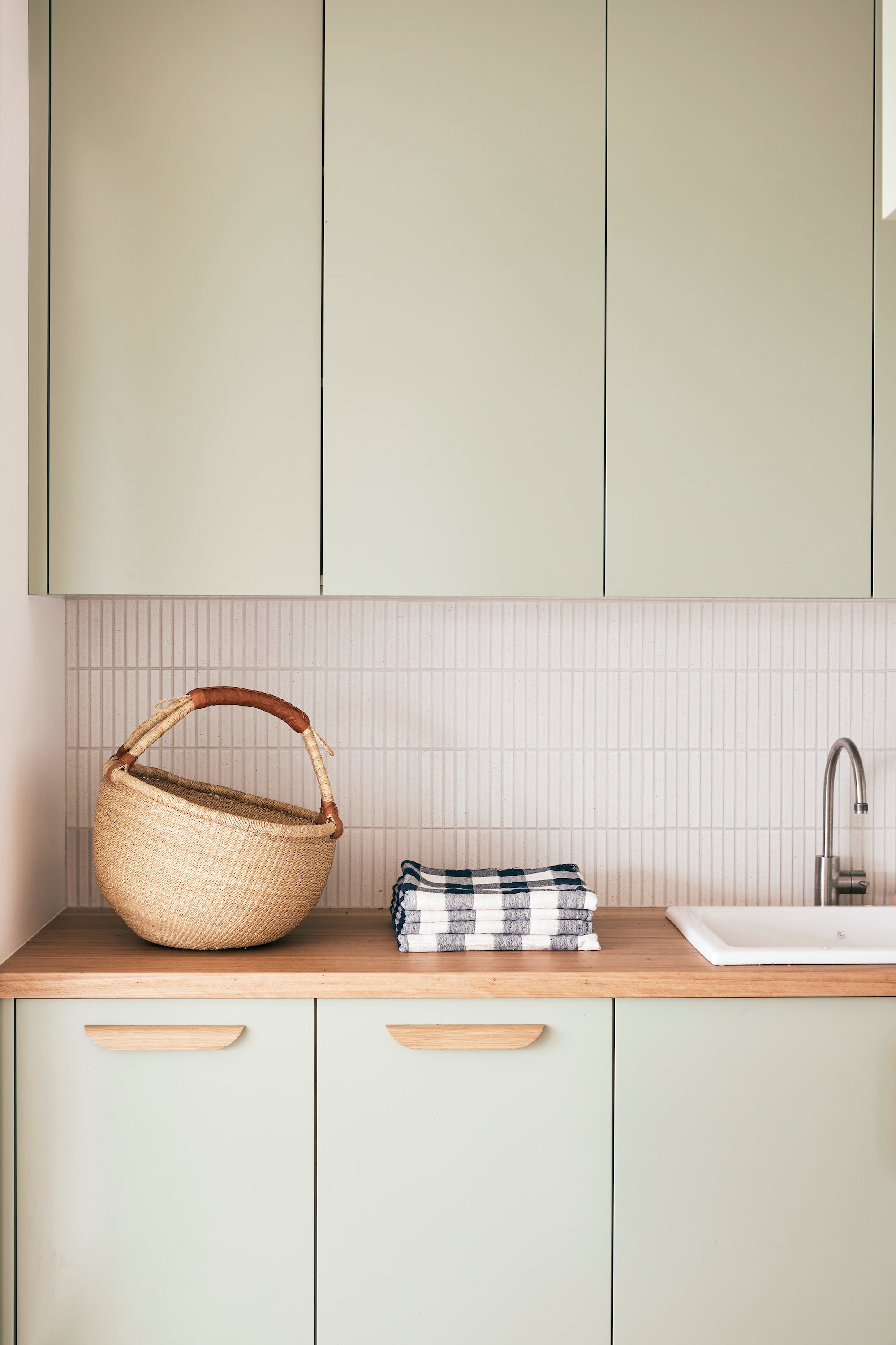 ROUND ELEPHANT GRASS BASKET | Imprint House