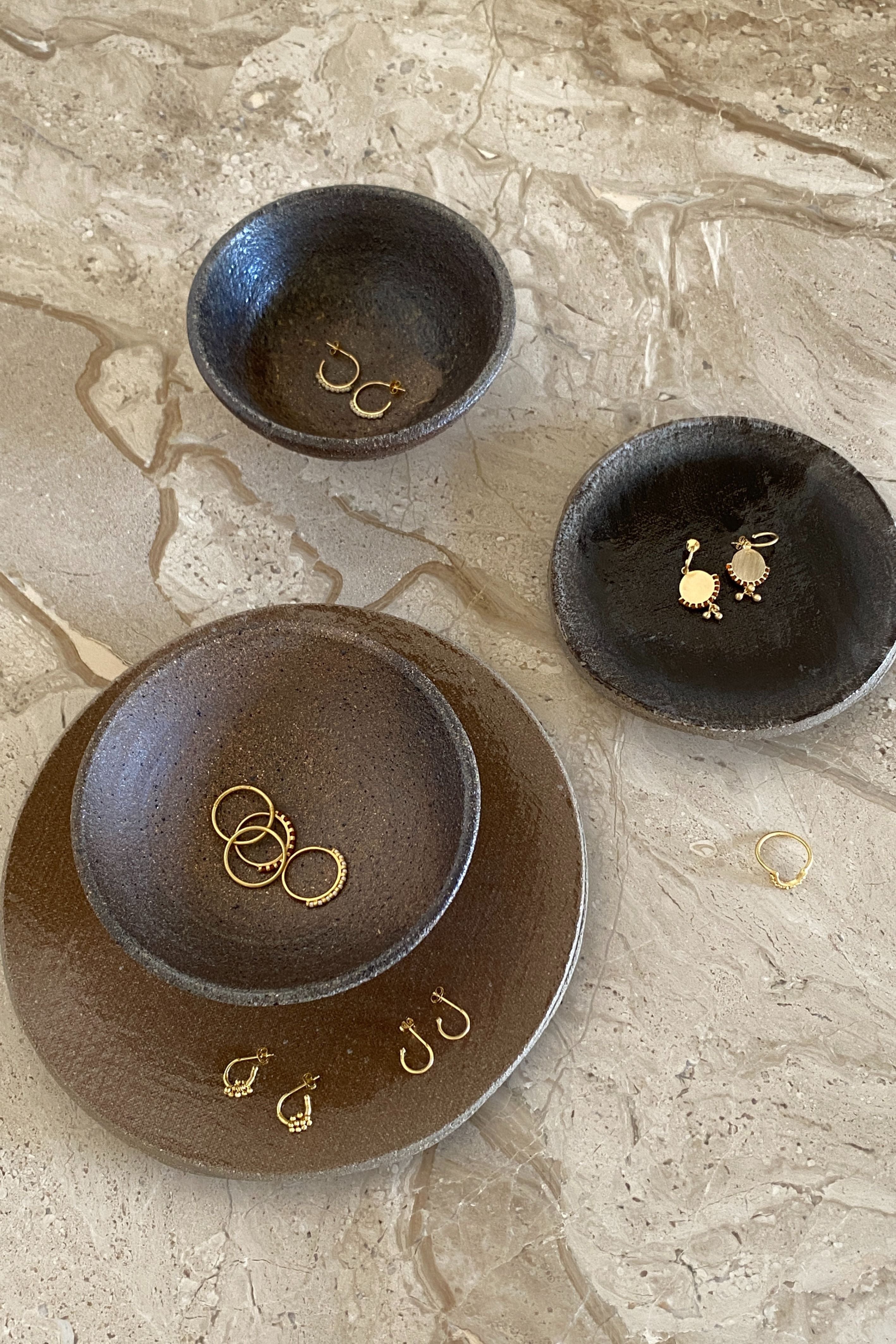 ĀNANTYA EARRINGS - Hoop Earrings | Imprint House
