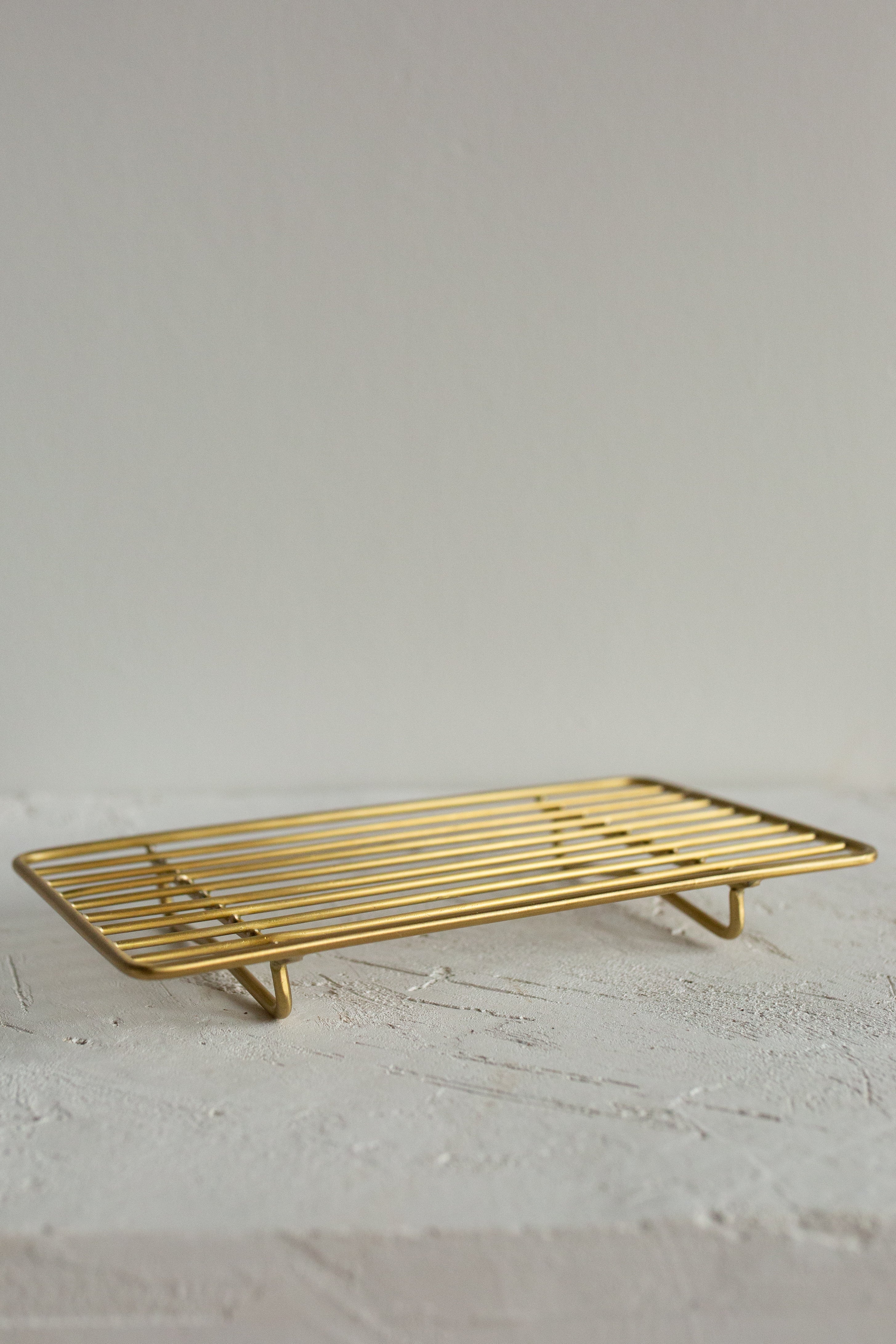BRASS RECTANGULAR WIRE RACK - 1