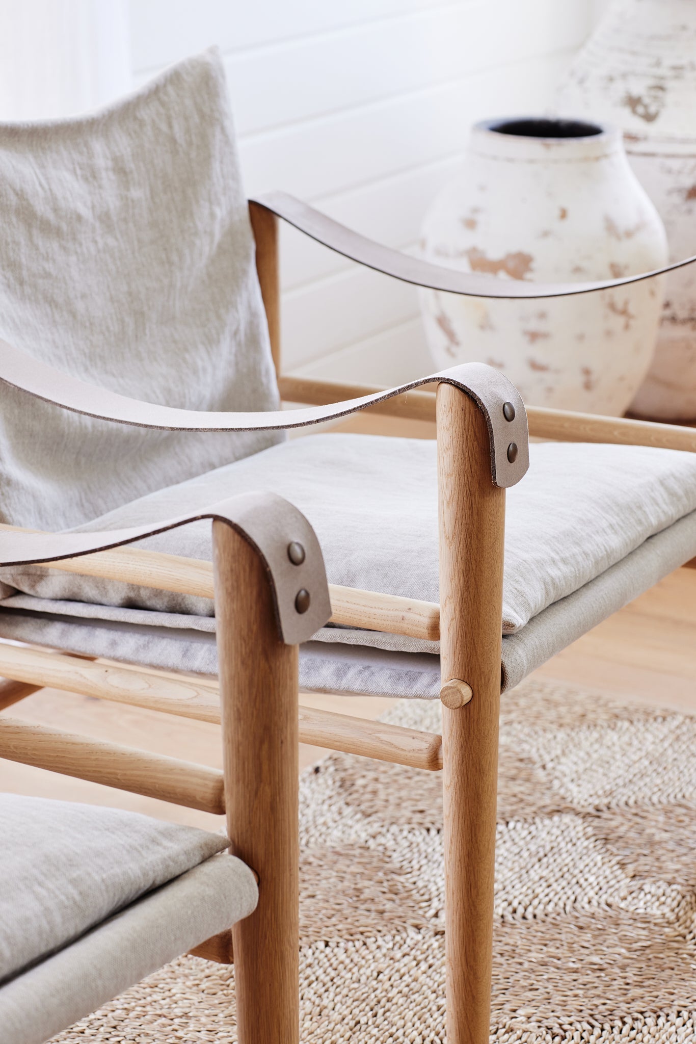 LE SAFARI LOUNGE CHAIR - LINEN | Imprint House