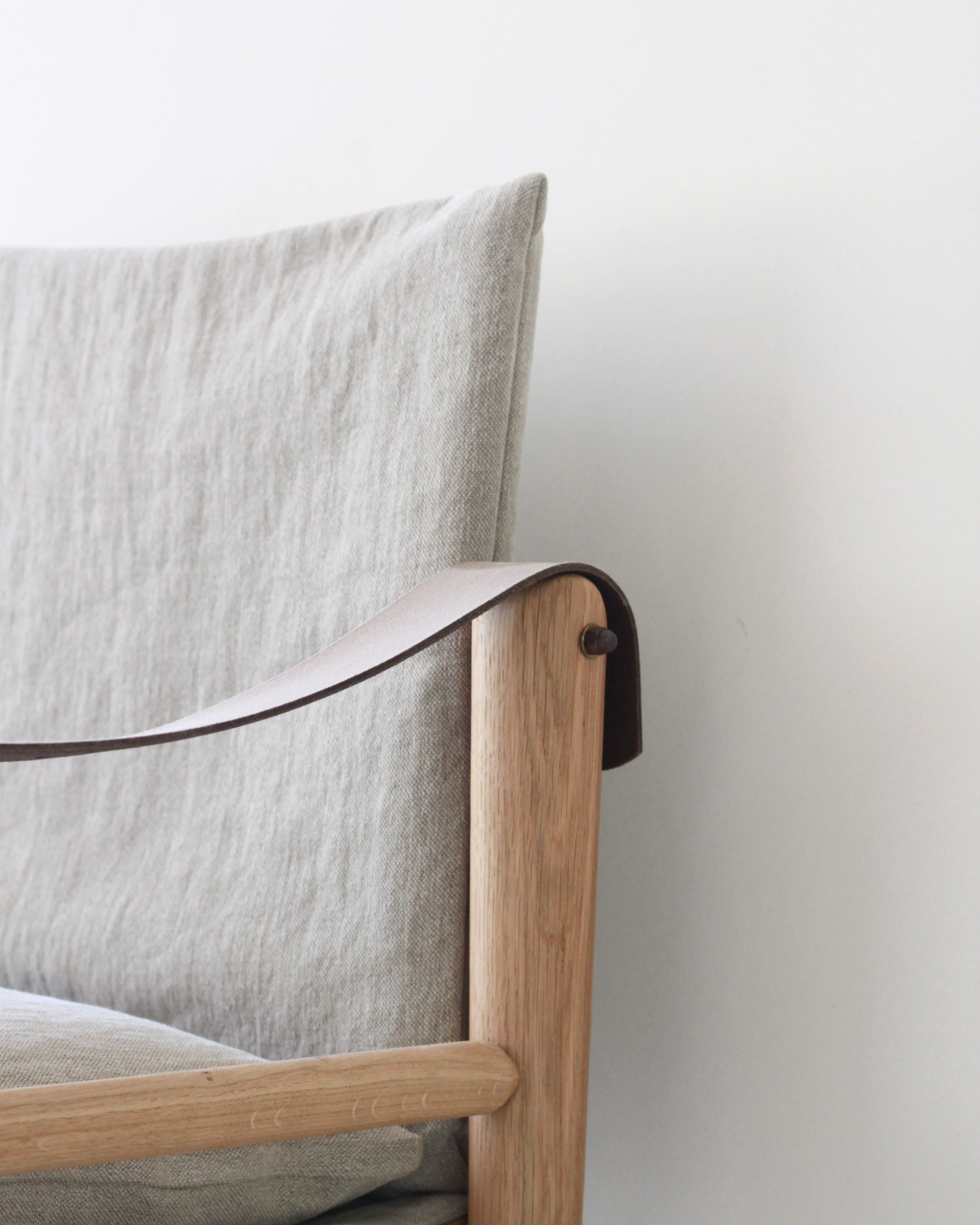 LE SAFARI LOUNGE CHAIR - LINEN | Imprint House