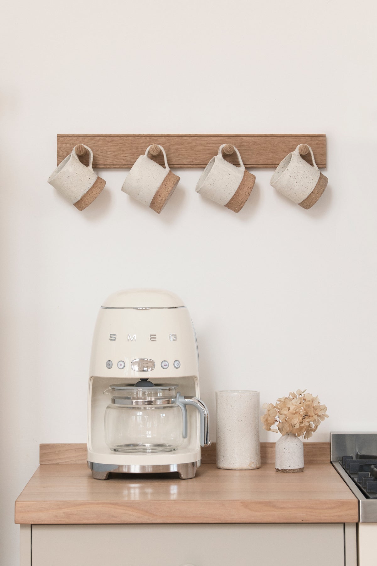 TIMBER PEG HOOK RAIL IN OAK - 4 PEGS - 3