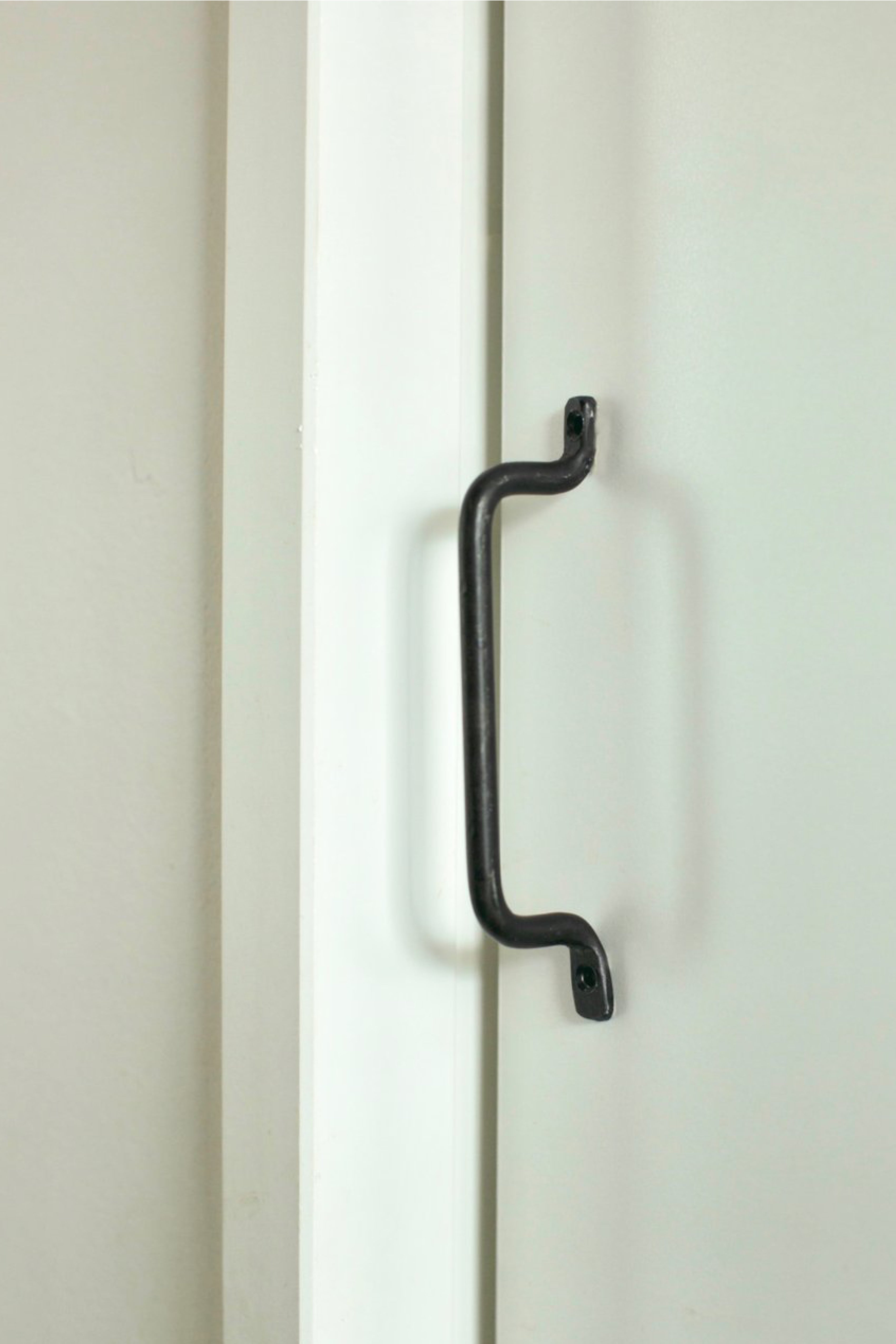 IRON HANDLE | Imprint House