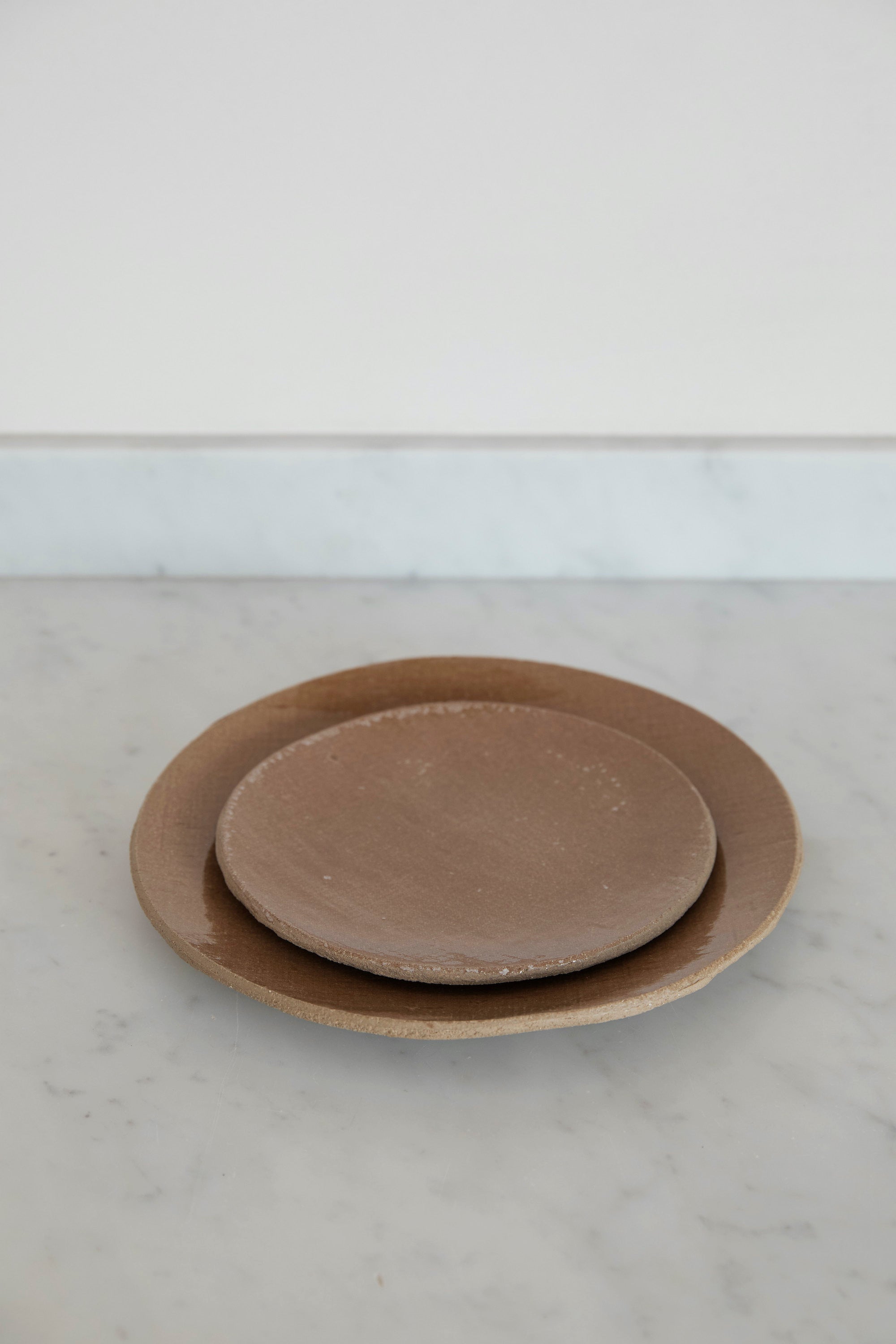STONEWARE PLATE IN FAWN | MEDIUM | Imprint House