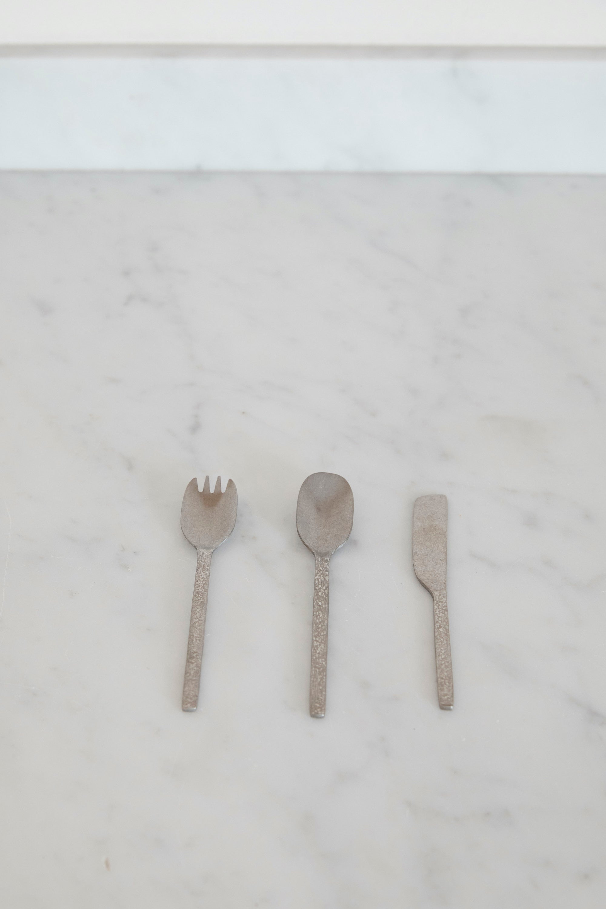 HAMMERED METAL KNIFE | STONEWASHED | Imprint House