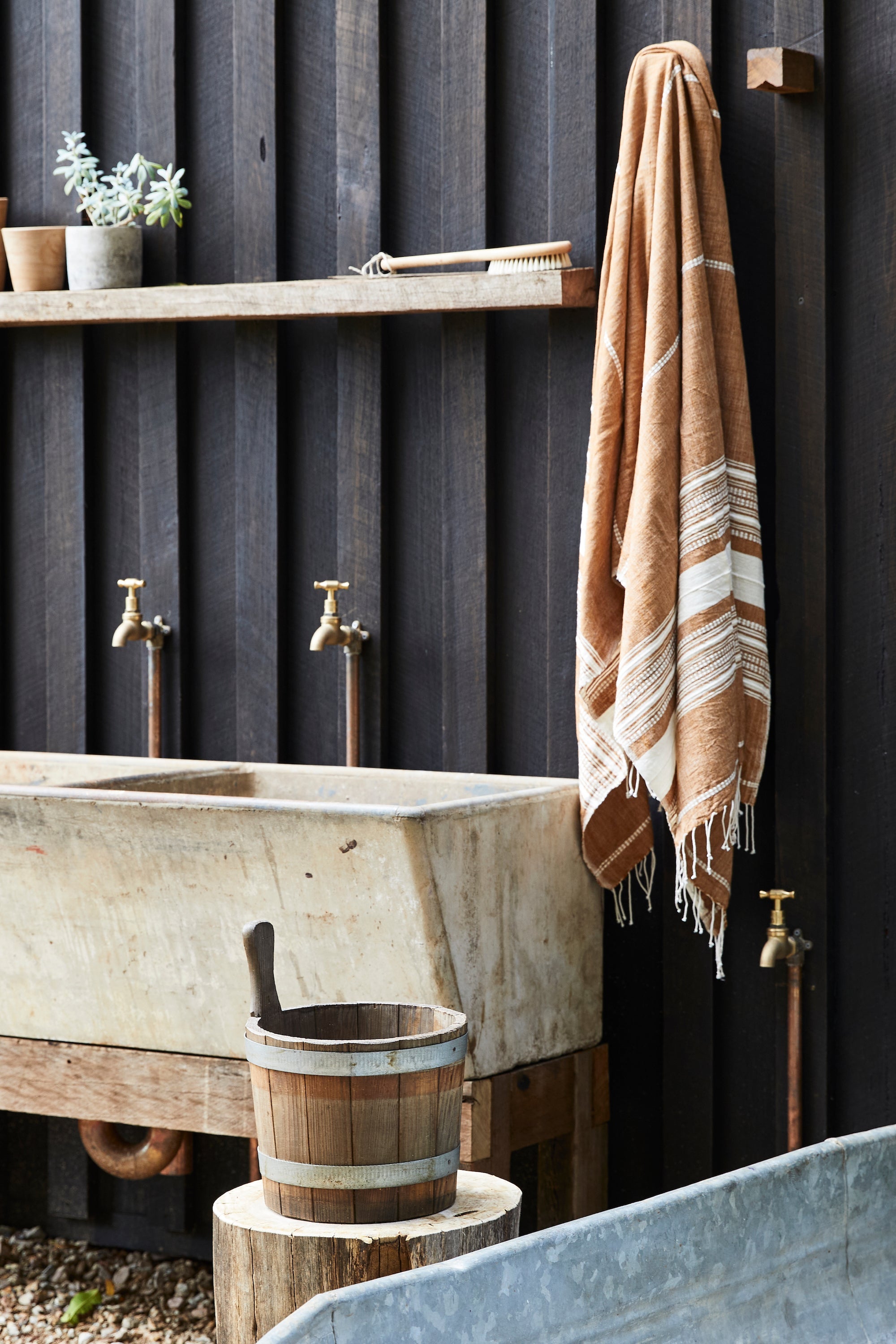 COTTON HANDLOOMED THROW | CLAY & NATURAL | Imprint House