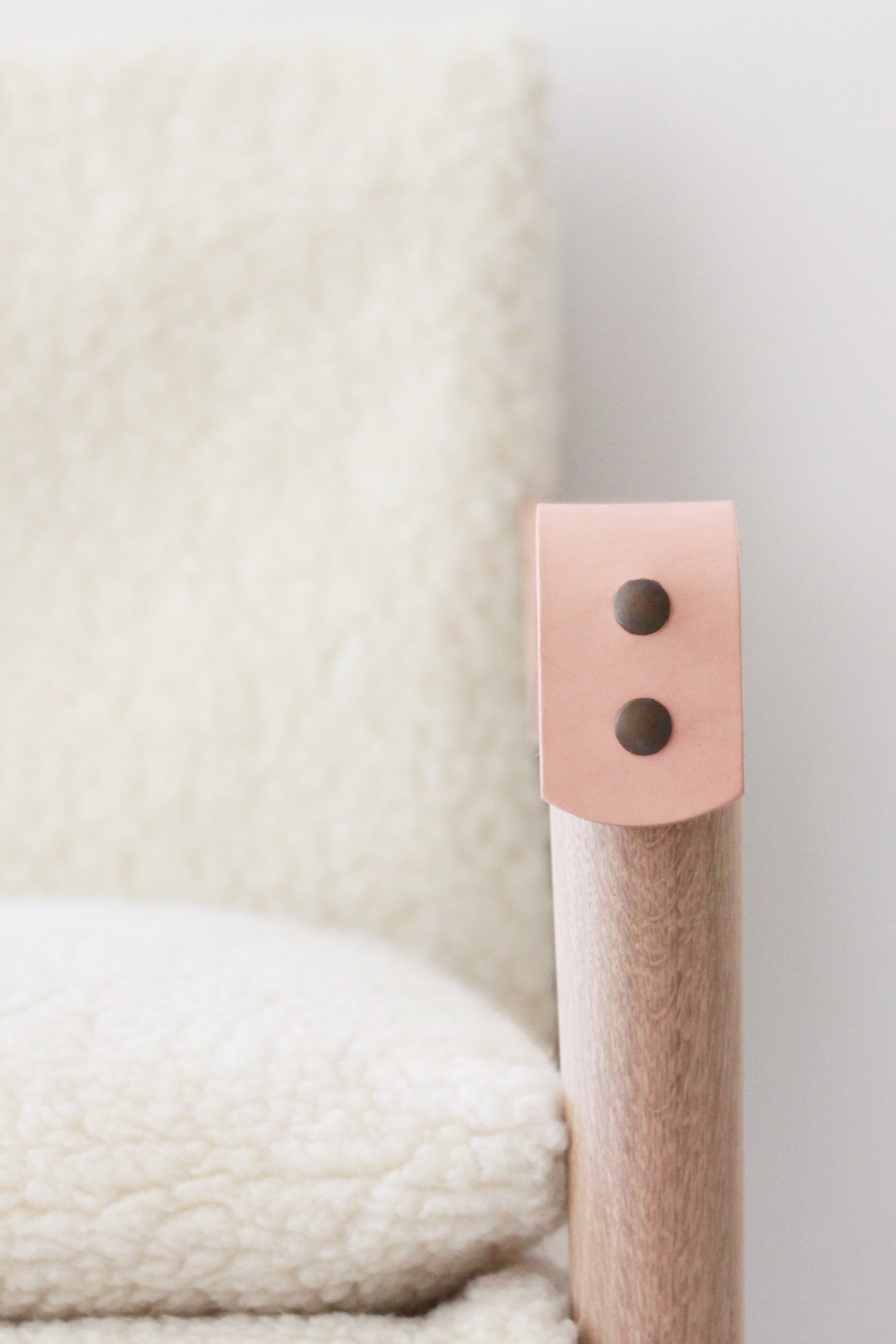LE SAFARI LOUNGE CHAIR - SHEARLING | Imprint House