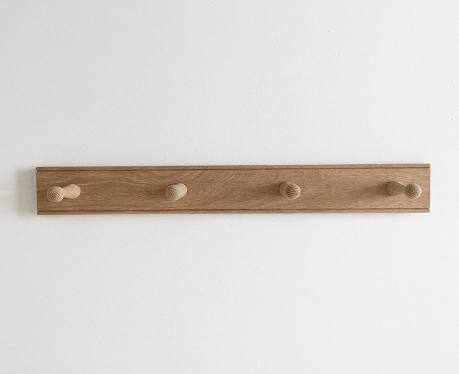 TIMBER PEG HOOK RAIL IN OAK - 4 PEGS - 1