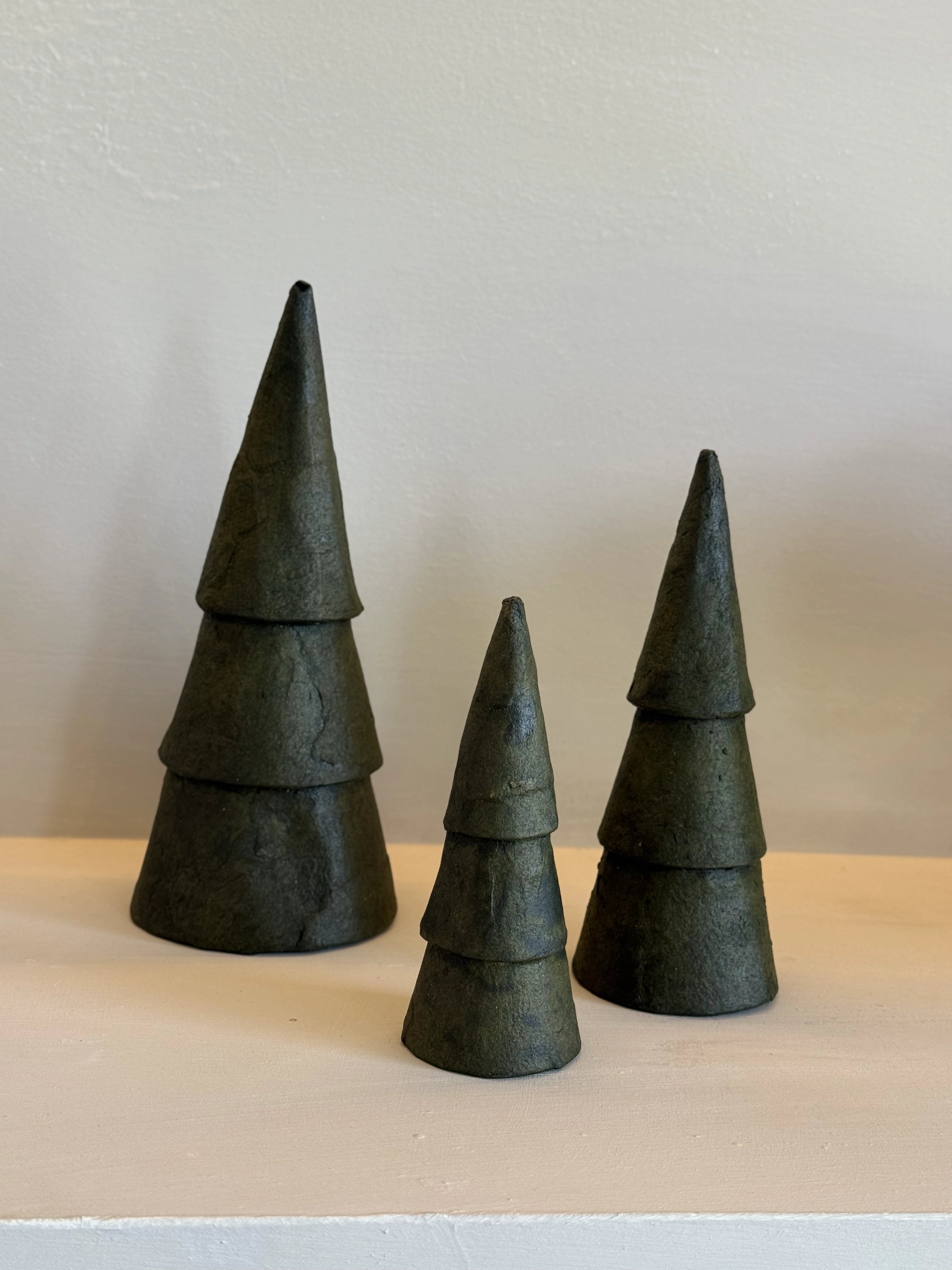 Set of 3 papier mache christmas tree decor