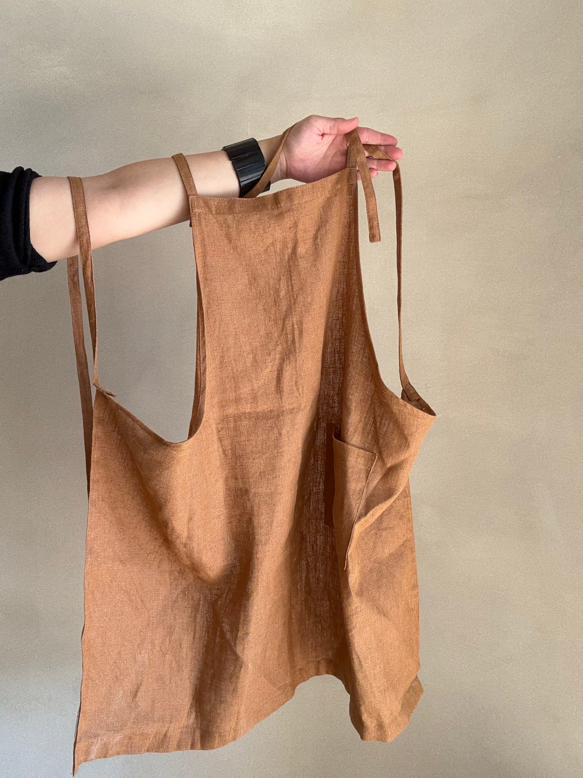LINEN APRON IN OCHRE | Imprint House