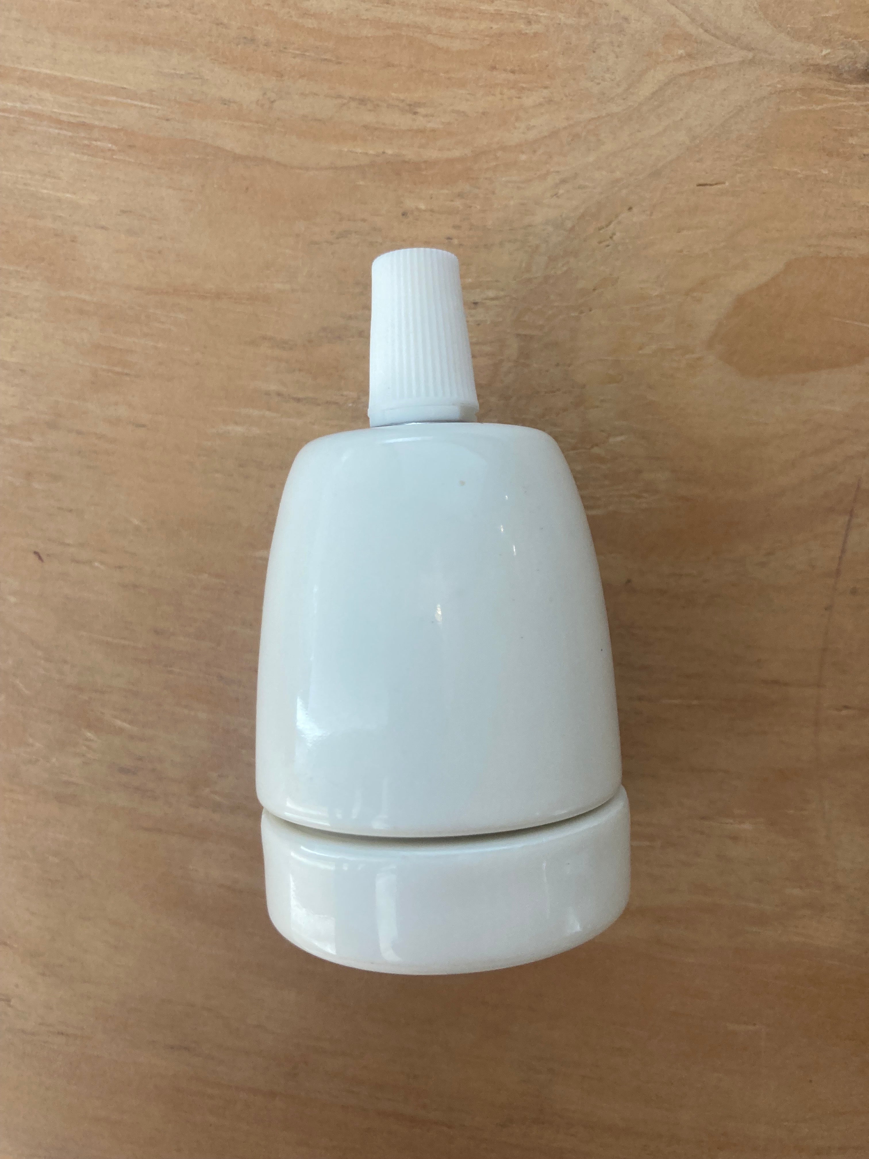 E27 Lamp Holder - Porcelain | Imprint House