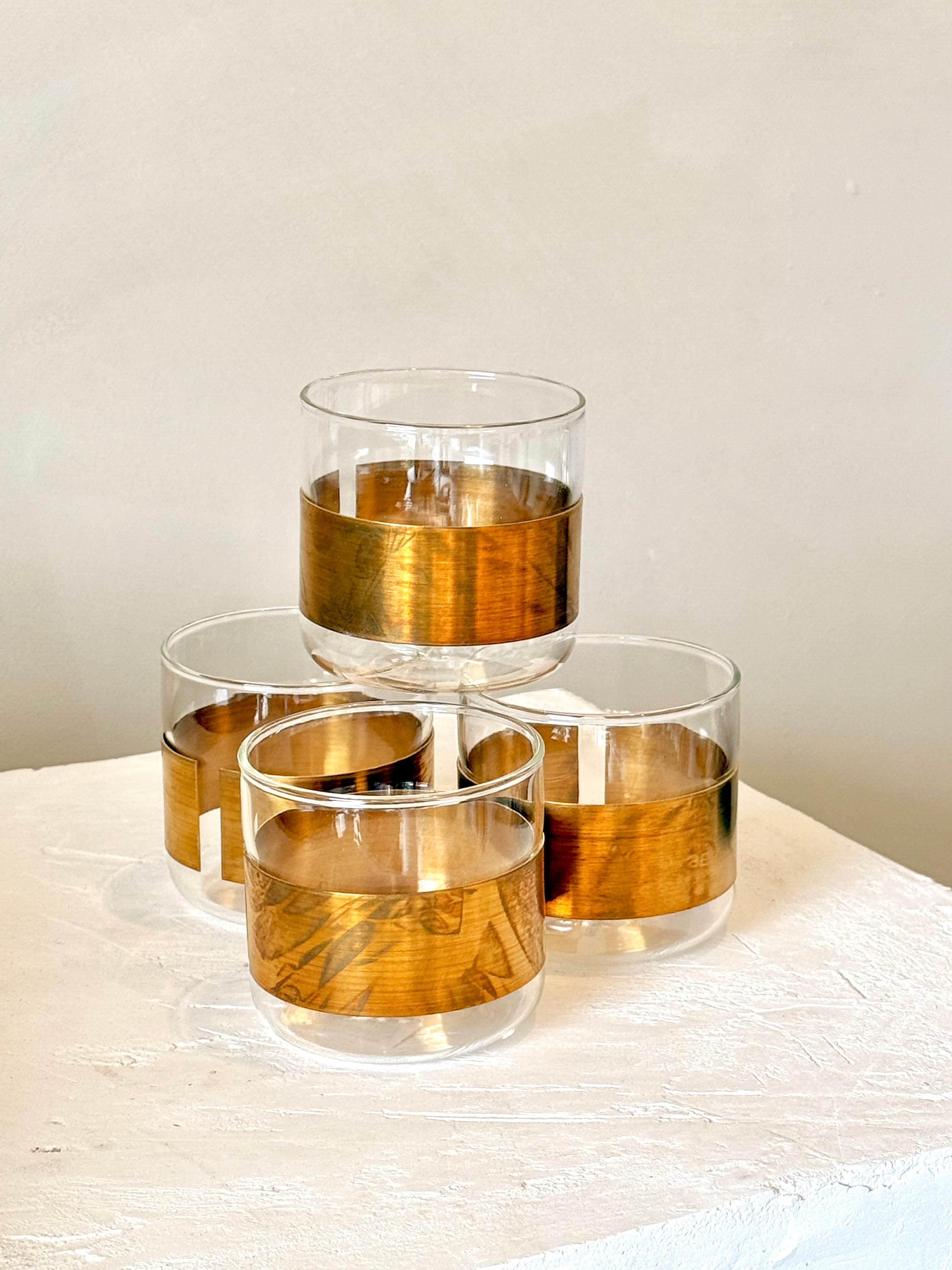 Set of 4 glasses with copper bands - Stacked