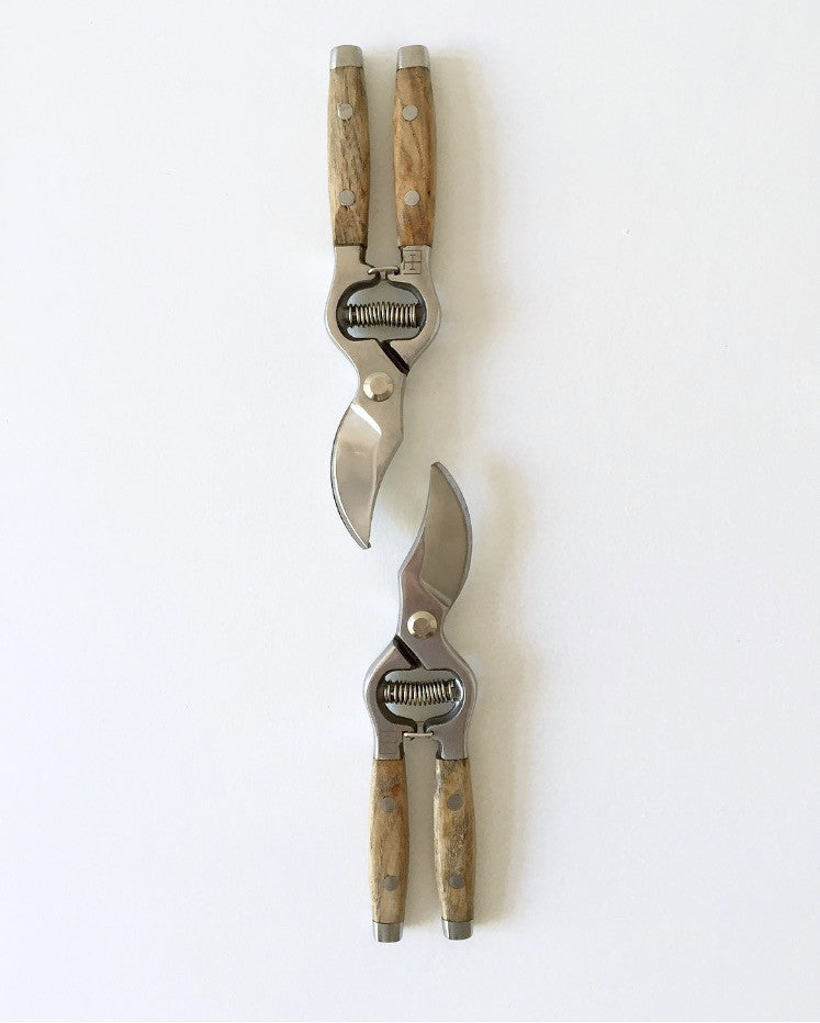 TIMBER-HANDLED SECATEURS | Imprint House